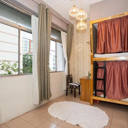 הוסטל קוטה קינבלו Escape Backpackers Kk מראה חיצוני תמונה