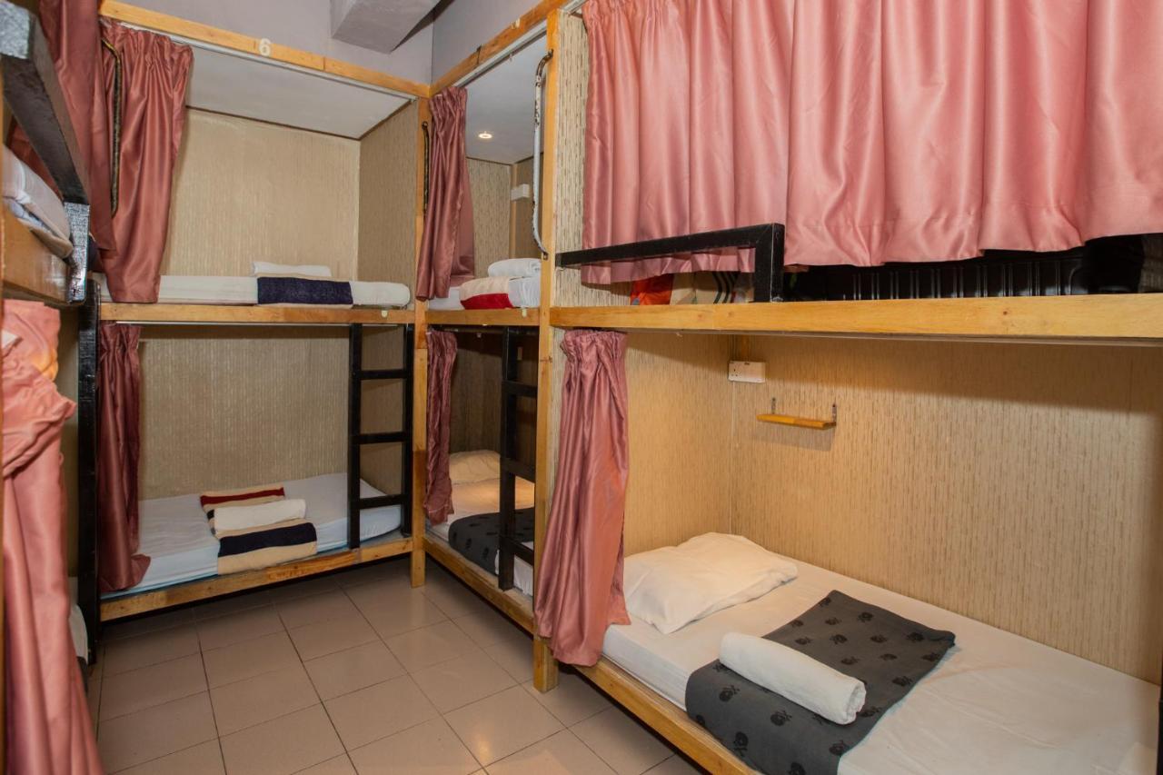 הוסטל קוטה קינבלו Escape Backpackers Kk מראה חיצוני תמונה