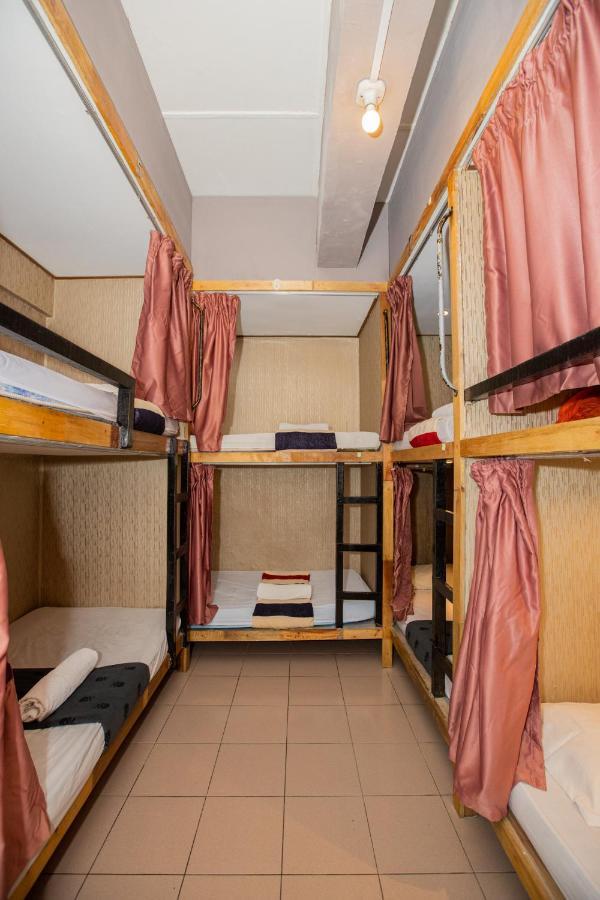 הוסטל קוטה קינבלו Escape Backpackers Kk מראה חיצוני תמונה