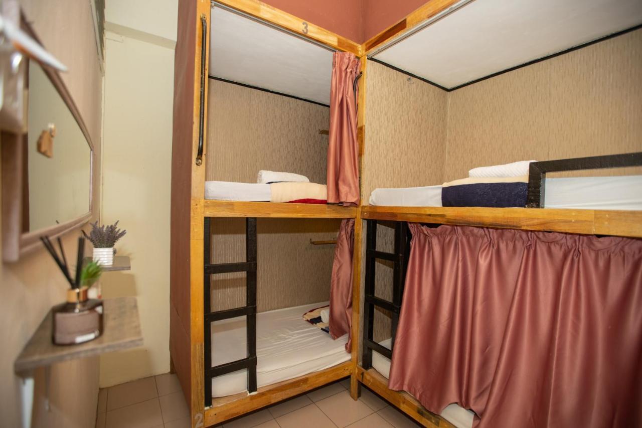 הוסטל קוטה קינבלו Escape Backpackers Kk מראה חיצוני תמונה