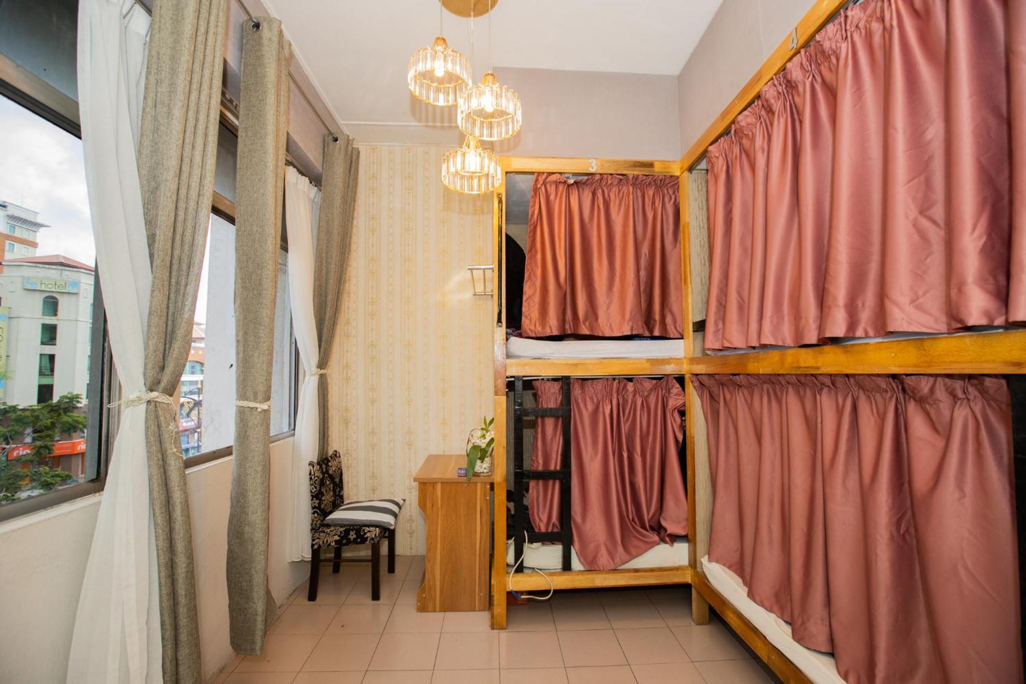 הוסטל קוטה קינבלו Escape Backpackers Kk מראה חיצוני תמונה